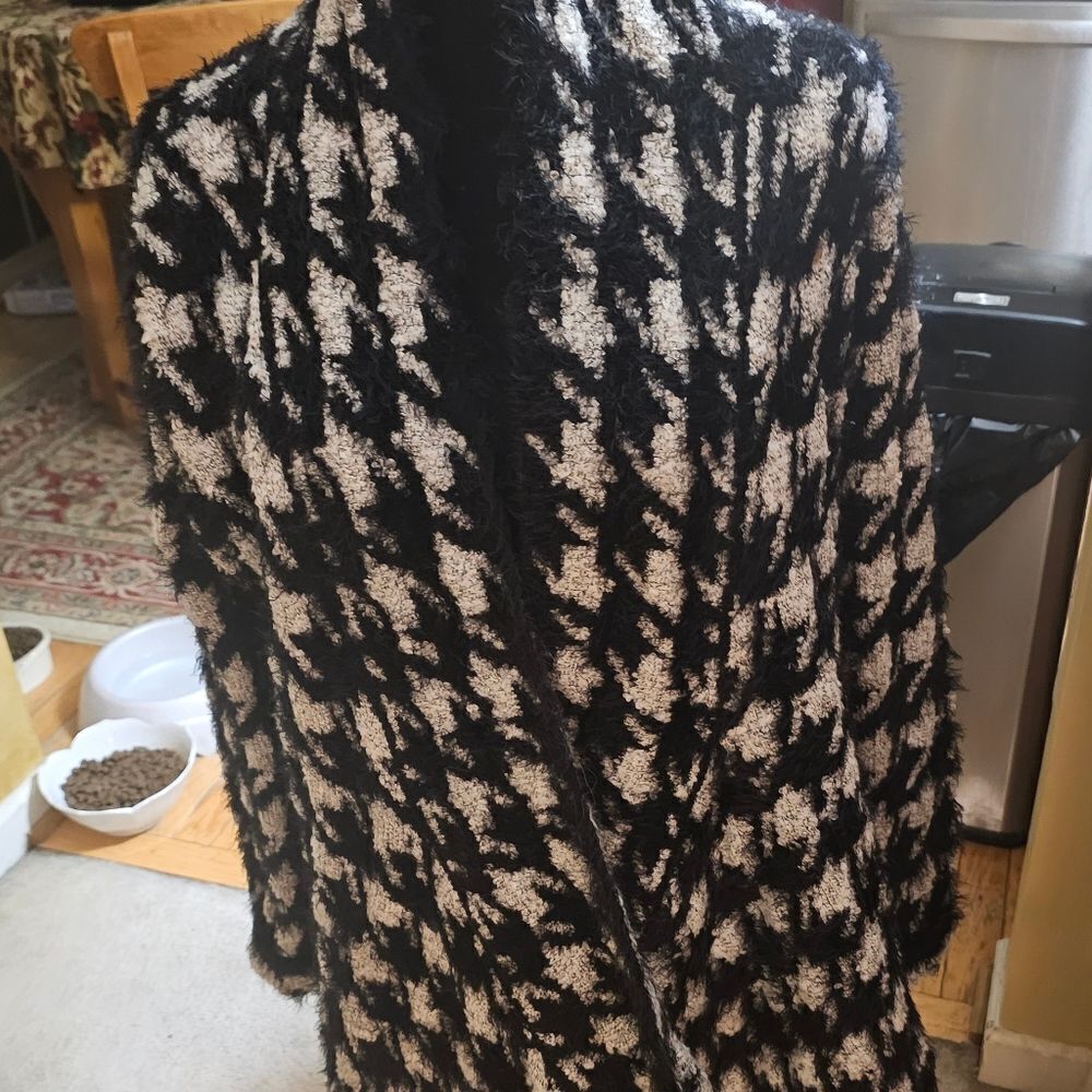 SIONI HOUNDSTOOTH WOOL BLEND WATERFALL SWEATER